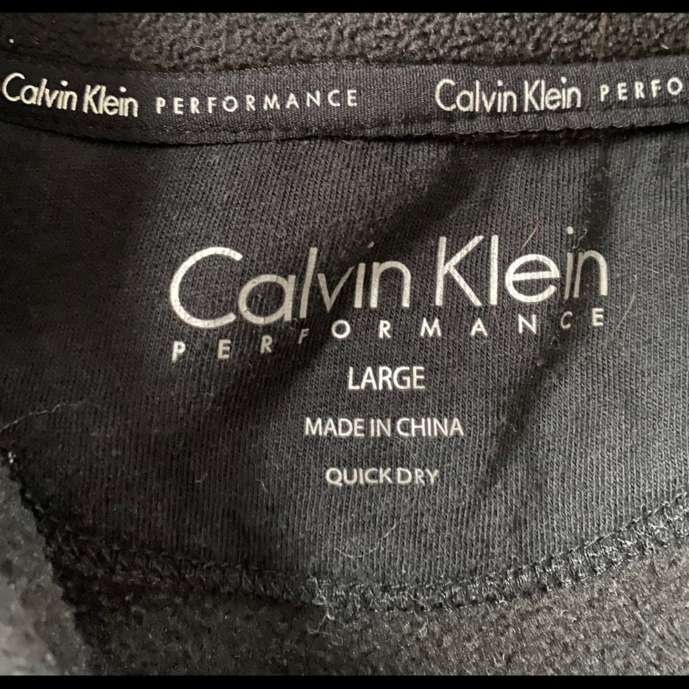 Calvin Klein Performance Vest - Picture 2 of 3